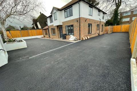 3 bedroom terraced house to rent, 16 Nottingham Road, South Croydon , Surrey, CR2