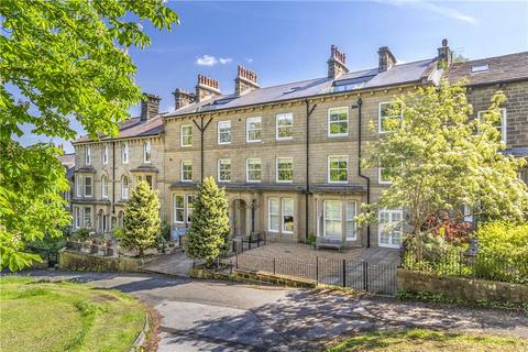 2 bedroom apartment for sale, West View, Ilkley, West Yorkshire, LS29