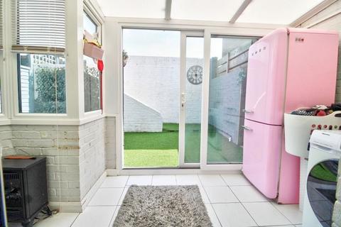 17 Barming Close, Eastbourne, BN23 7JN