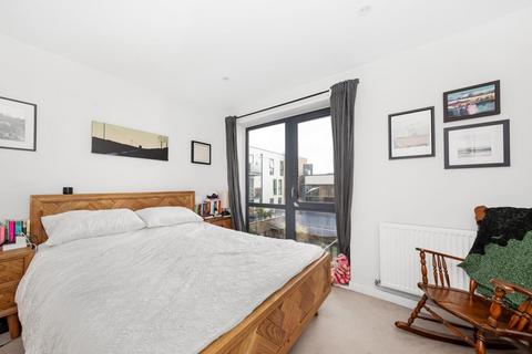 1 bedroom apartment for sale, Queens Road, Peckham, London, SE15