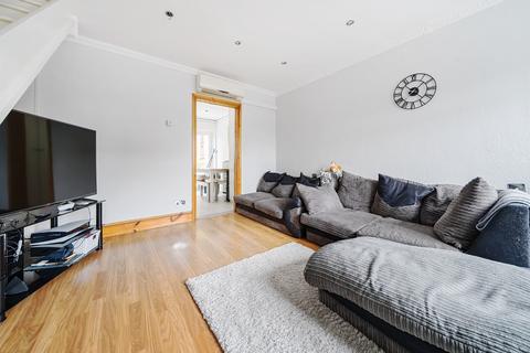 2 bedroom end of terrace house for sale, Whenman Avenue, Bexley, Kent, DA5