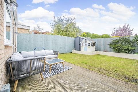 3 bedroom detached house for sale, Springbank Close, Farsley, West Yorkshire, LS28