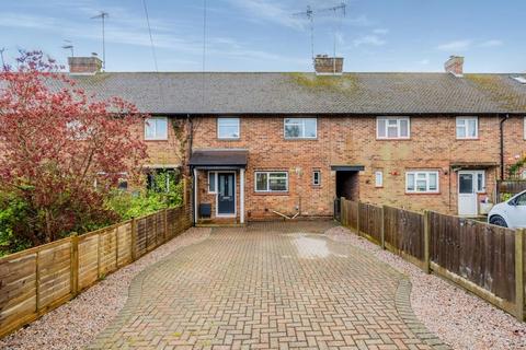 3 bedroom terraced house for sale, Chestnut Copse, Oxted RH8