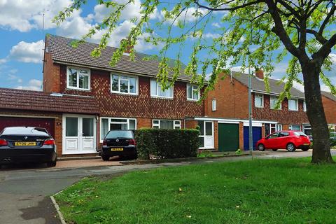 3 bedroom semi-detached house to rent, Nythe Road, Swindon SN3