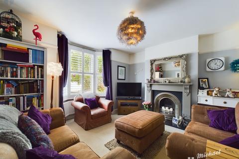 undefined, High Street, Waddesdon