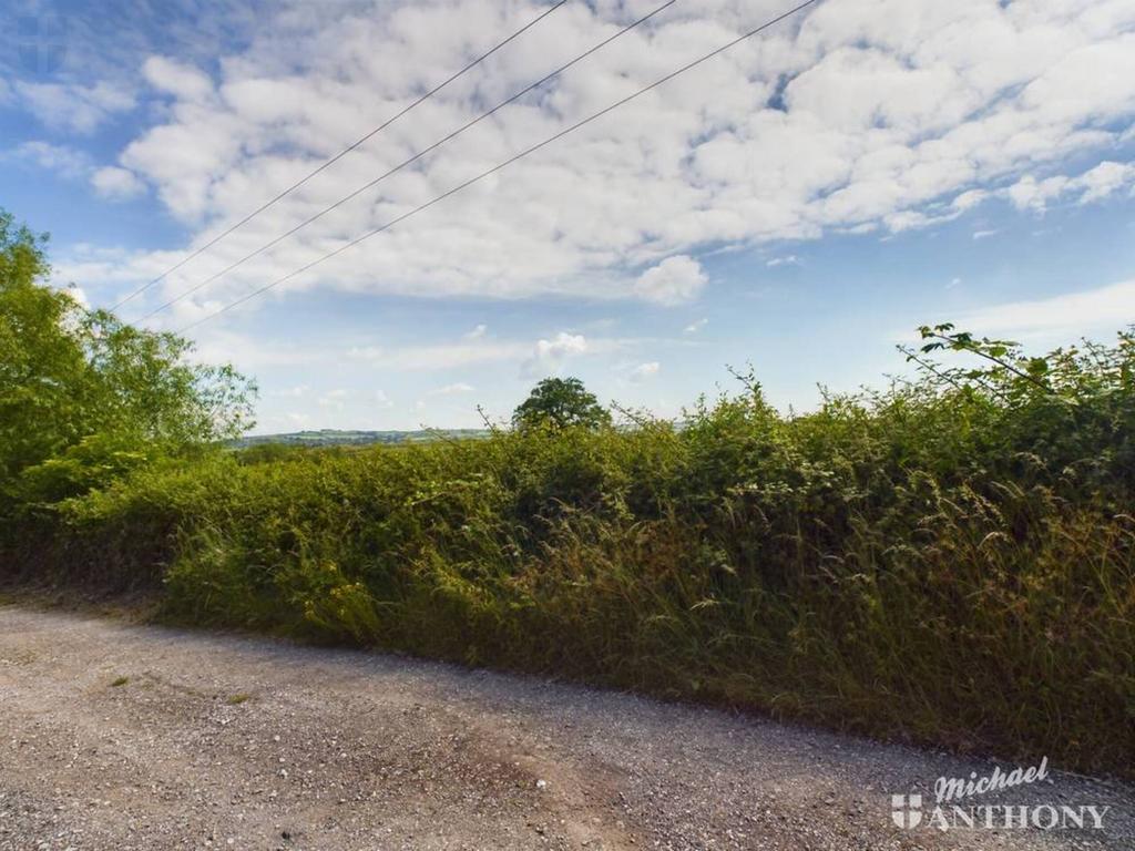 CAM03218 G0-PR0257-STILL007-thumbnail-h750-70