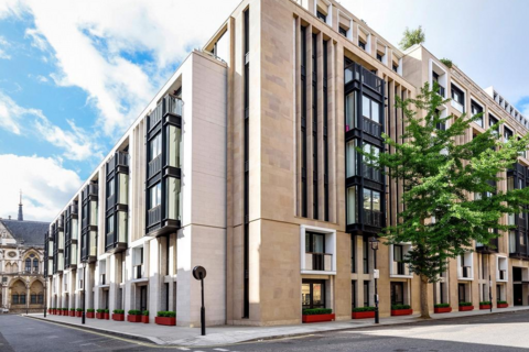 1 bedroom flat for sale, Lincoln Square, London, WC2A