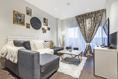 1 bedroom flat to rent, Queenshurst Square, KT2