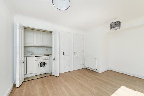 4 bedroom terraced house for sale, Gatcombe Mews, Ealing, W5