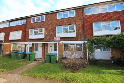 2 bedroom maisonette for sale, Mountwood, West Molesey KT8