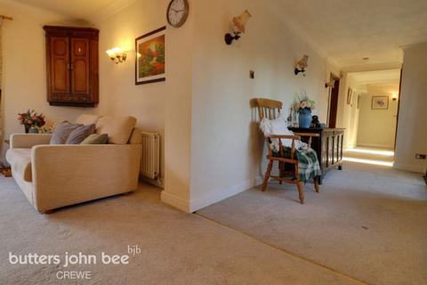 4 bedroom detached bungalow for sale, Smithy Lane East, Crewe