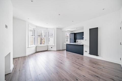 2 bedroom flat to rent - Larkfield Road, Richmond, TW9