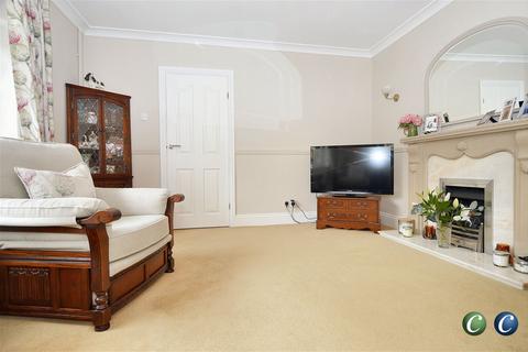 4 bedroom detached house for sale, East Butts Road, Rugeley, WS15 2LU