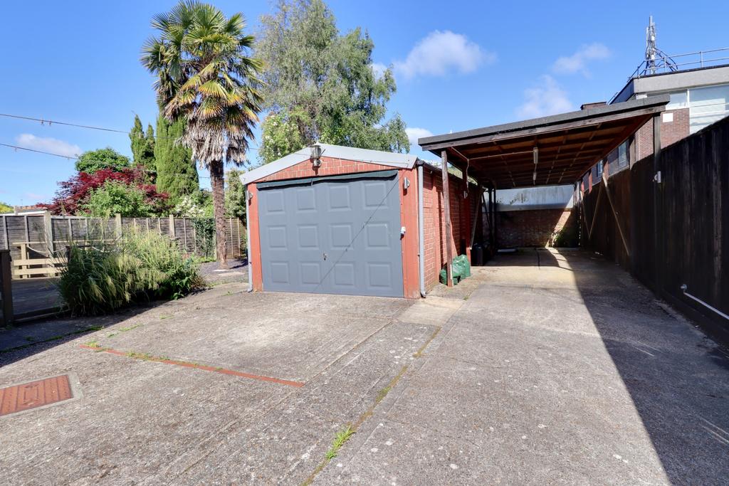 Garage/parking