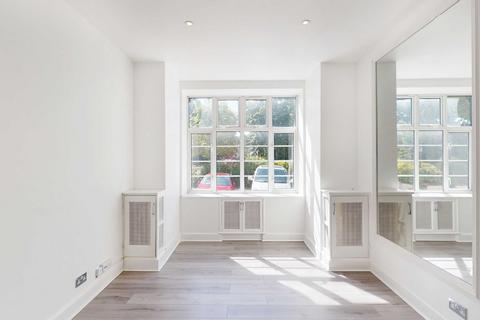 undefined, William Court, 6 Hall Road, London, NW8