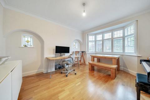 111 Bourne Way, Bromley, BR2 7EX