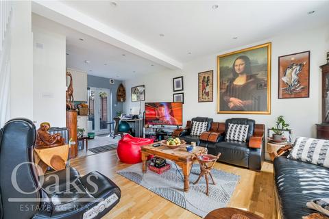 5 Anthony Road, London, SE25 5HA