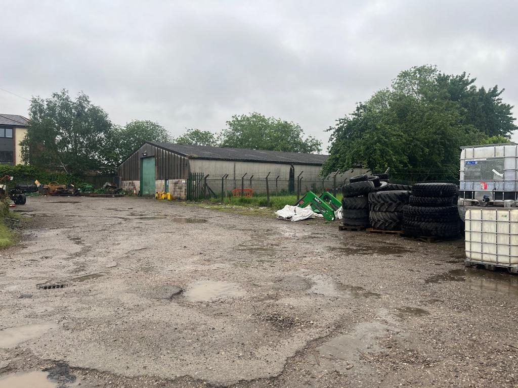 Barony Road May 24 6.jpg