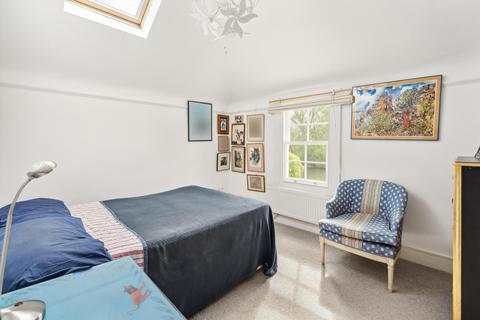 4 bedroom terraced house for sale, Church Street, Isleworth, TW7