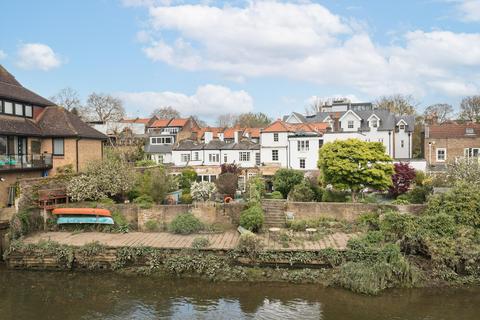 4 bedroom terraced house for sale, Church Street, Isleworth, TW7