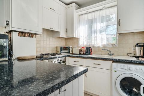 54 Buckland Crescent, Windsor, SL4 5JS
