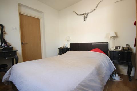 2 bedroom flat to rent, Kimberley Gardens, Harringay, N4