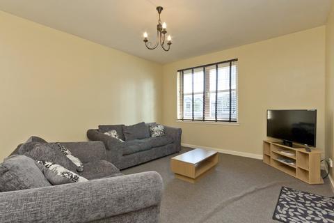 2 bedroom flat to rent, Summer Street, City Centre, Aberdeen, AB10