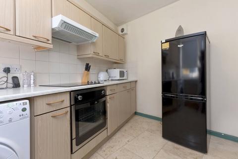 2 bedroom flat to rent, Summer Street, City Centre, Aberdeen, AB10