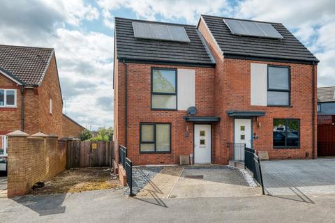 2 bedroom semi-detached house for sale, Raven Hays Road, Northfield, Birmingham, B31 5JR