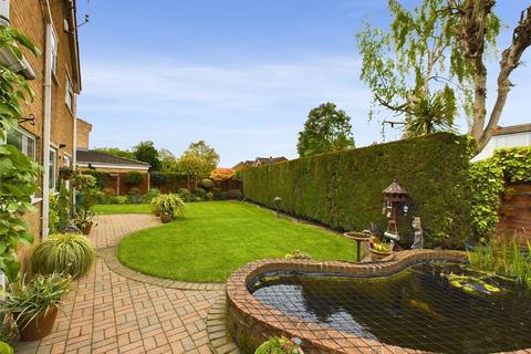 3 bedroom detached house for sale, Acre Close, Edenthorpe, Doncaster, South Yorkshire, DN3