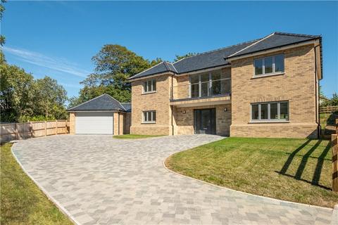 4 bedroom detached house for sale, Fern Bank Close, Totland Bay, Isle of Wight