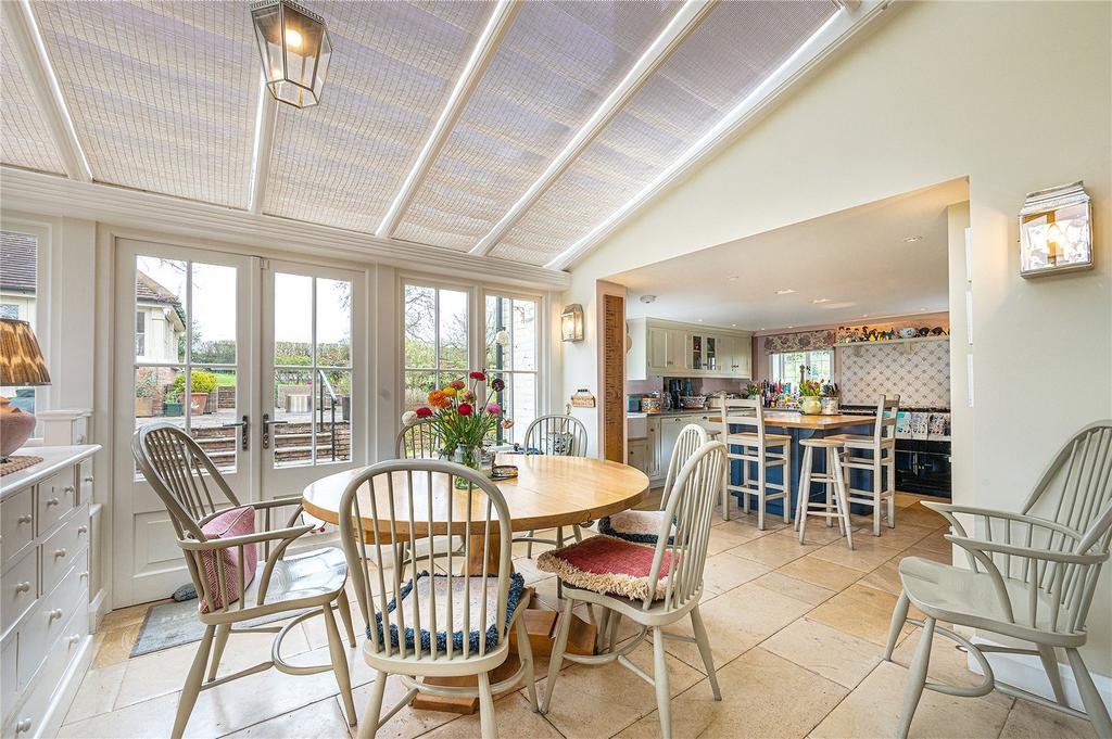 Breakfast Room