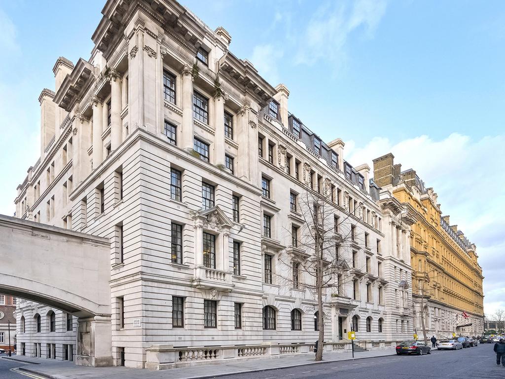 Corinthia Residences