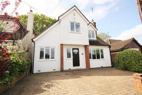 4 bedroom detached house for sale, Tennyson Road, Hutton, Brentwood, CM13