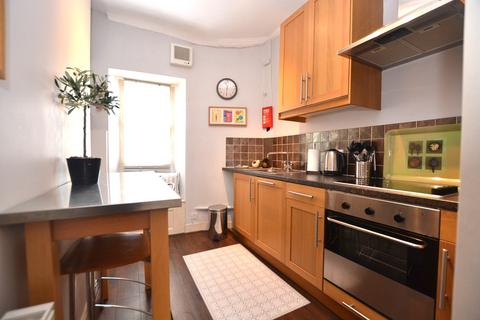 1 bedroom flat to rent, Rose Street, Edinburgh, EH2