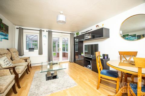 2 bedroom semi-detached house for sale, Larchside Close, Spencers Wood, Reading, RG7 1DS