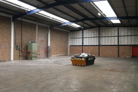 Warehouse to rent, Unit 9 Woodside Road, Eastleigh, SO50 4ET