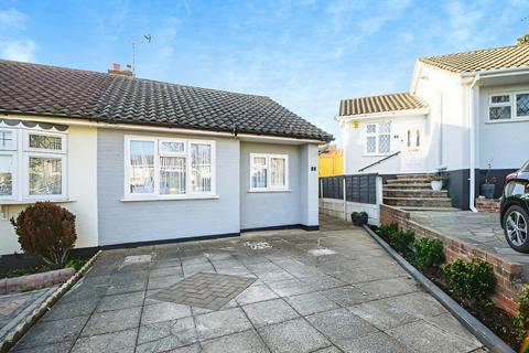 2 bedroom bungalow for sale, The Green, Leigh-on-sea, SS9