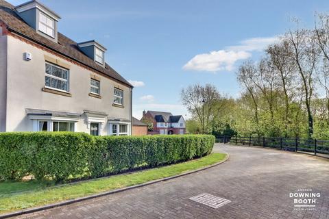 53 Blakeman Way, Lichfield, WS13 8FH
