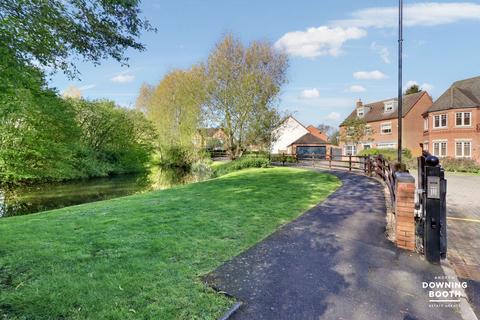 53 Blakeman Way, Lichfield, WS13 8FH