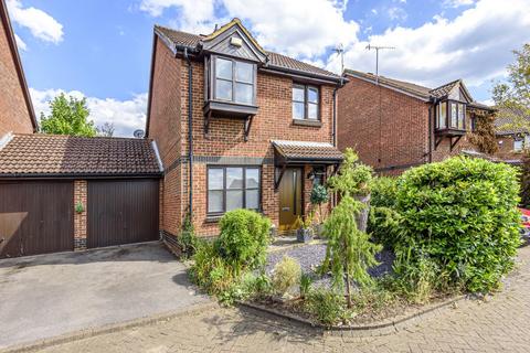 4 bedroom link detached house for sale, Shetland Close, Guildford GU4