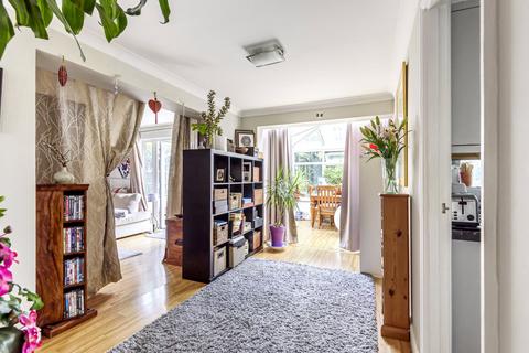 4 bedroom link detached house for sale, Shetland Close, Guildford GU4