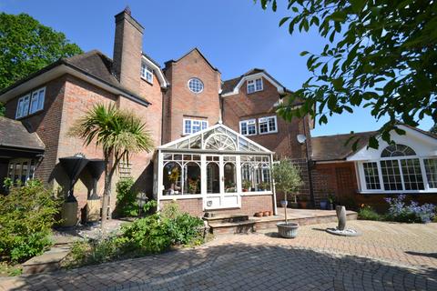 5 bedroom detached house for sale, Sycamore Road, Amersham