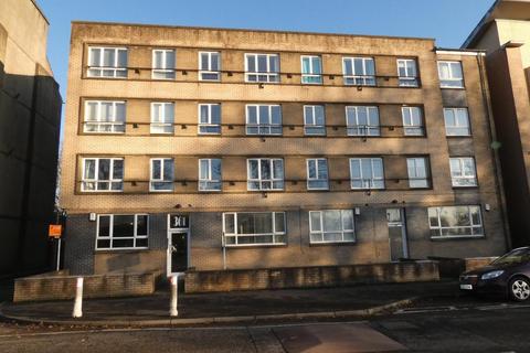 2 bedroom apartment to rent, Wellshot Road, Glasgow G32