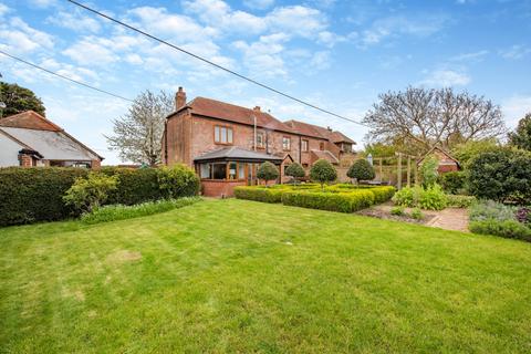 4 bedroom semi-detached house for sale, Bowley Cottages, Bowley Lane, South Mundham, Chichester