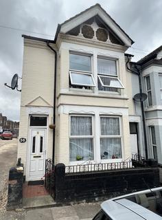 6 bedroom end of terrace house to rent, Luton, LU1