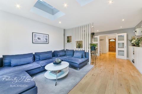 4 bedroom townhouse for sale, The Village, London