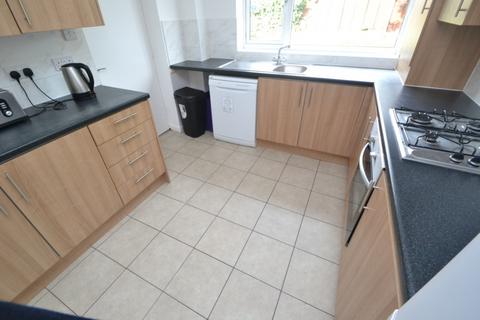 5 bedroom detached house to rent, Arnesby Road, Nottingham NG7