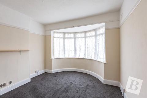4 bedroom bungalow for sale, Southend Arterial Road, Hornchurch, RM11