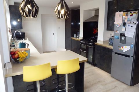 27 Dryden Crescent, Stevenage, SG2 0JH